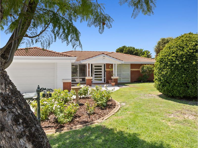 23 Waratah Boulevard, Canning Vale WA 6155
