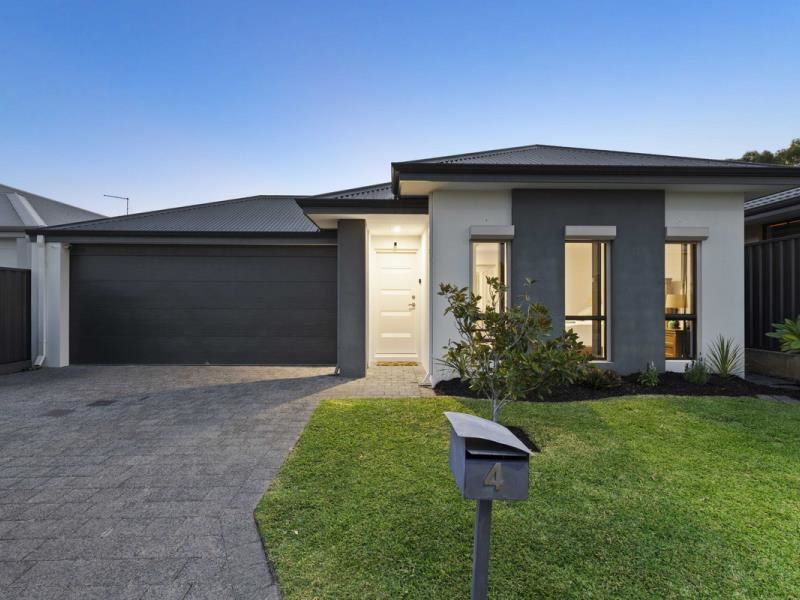 4 Strumpshaw Road, Aveley WA 6069