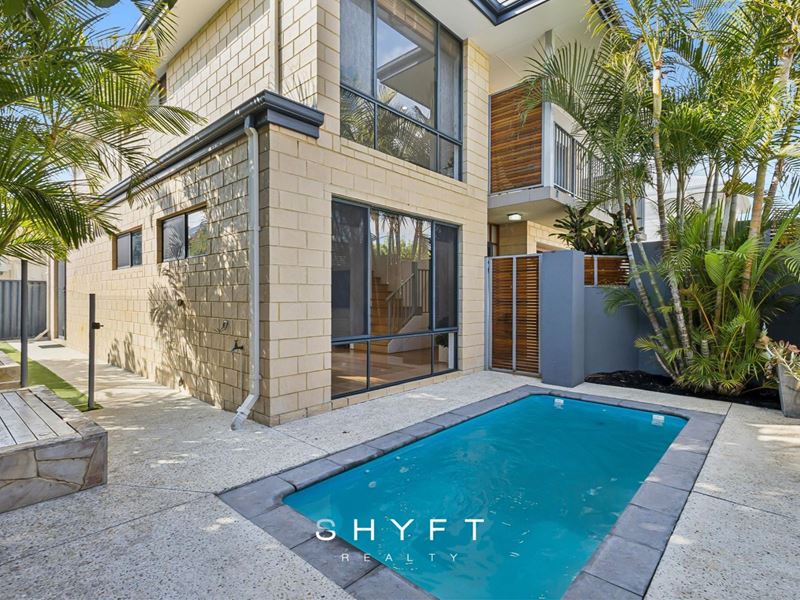 243a Huntriss  Road, Doubleview WA 6018