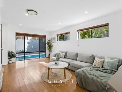 243a Huntriss  Road, Doubleview WA 6018