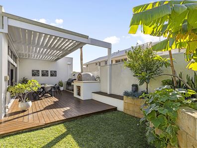 108 Calais Road, Wembley Downs WA 6019