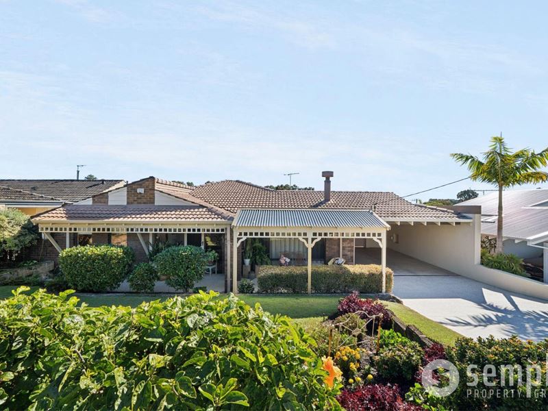 24 More Crescent, Bull Creek WA 6149