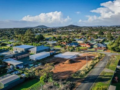 16 Alfred Street, Mckail WA 6330