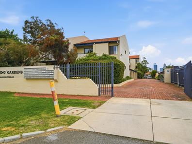 8/4 Manning Terrace, South Perth WA 6151