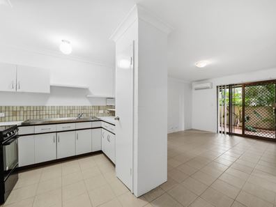 8/4 Manning Terrace, South Perth WA 6151