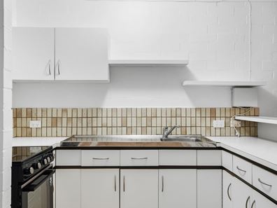 8/4 Manning Terrace, South Perth WA 6151