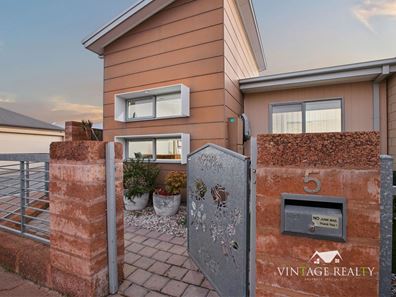 5 Cattach Way, Byford WA 6122