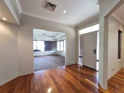 33 Caversham Bend, Southern River WA 6110