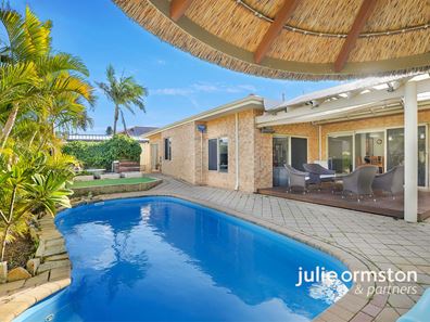 1 Hayworth Rise, Woodvale WA 6026