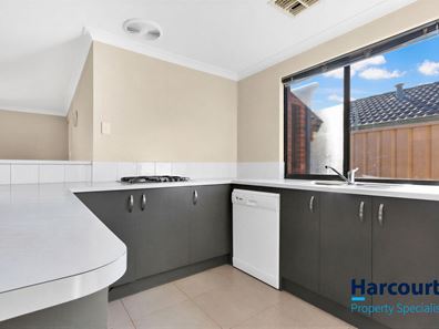 4/1 Crusoe Link, Secret Harbour WA 6173