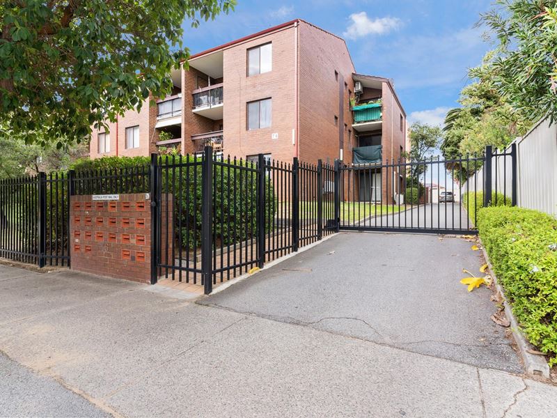 3/76 king george, Victoria Park WA 6100