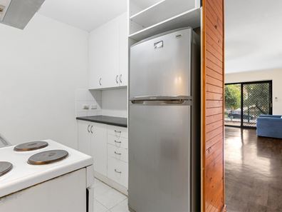 3/76 king george, Victoria Park WA 6100