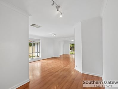 39 Mandfield Way, Parmelia WA 6167
