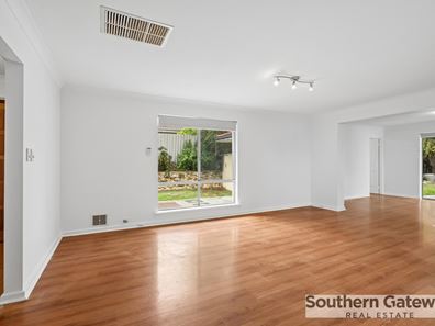 39 Mandfield Way, Parmelia WA 6167