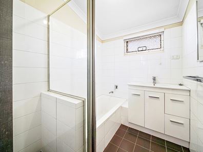 20a Hunt Street, Thornlie WA 6108