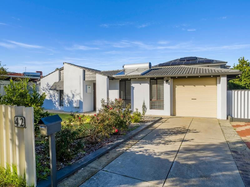 42 Moira Avenue, Forrestfield WA 6058