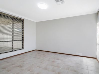 42 Moira Avenue, Forrestfield WA 6058