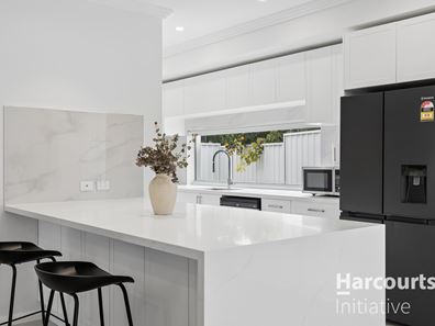 27A Hollett Road, Morley WA 6062