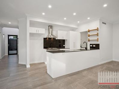 8D Walter Road East, Bassendean WA 6054