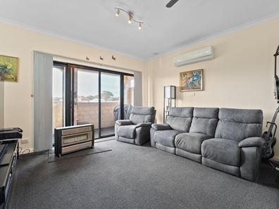 3/7 Victoria Street, Rockingham WA 6168