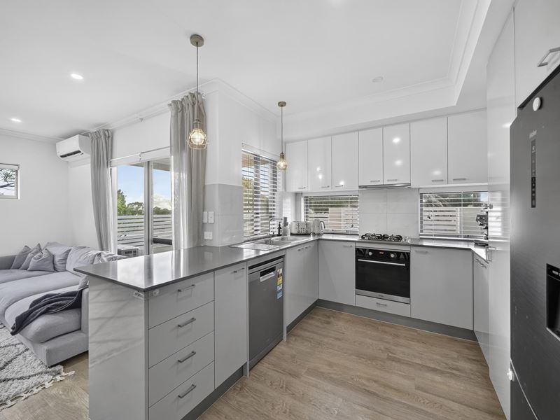 32A Selhurst Way, Balga WA 6061