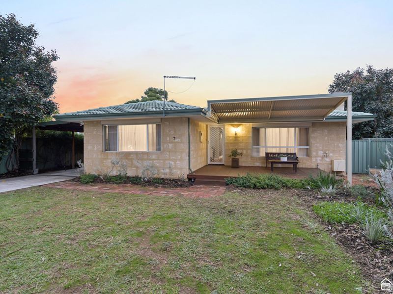 7 Bunney Road, Kelmscott WA 6111