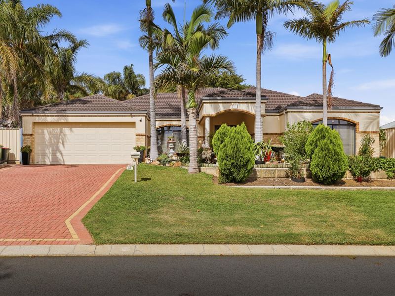 61 Huxtable Terrace, Baldivis
