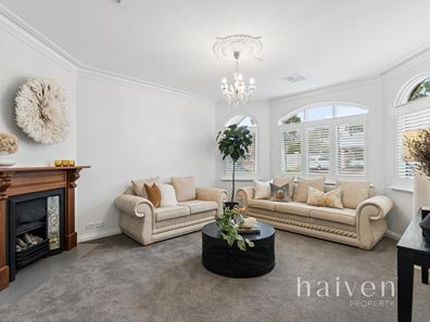 15 Jubaea Gardens, Mount Claremont WA 6010