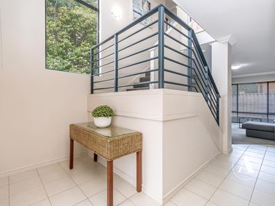 1/19 Alexander Road, Rivervale WA 6103