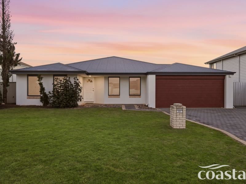 18 Montague Street, Secret Harbour WA 6173