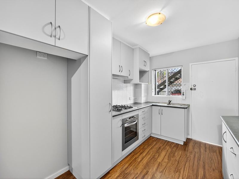 12C/305 Harborne Street, Glendalough