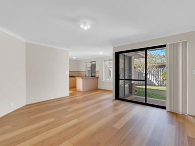 7/48 Gnangara Drive, Waikiki WA 6169