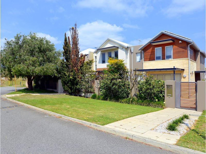 5 Gadsdon Street, Cottesloe WA 6011