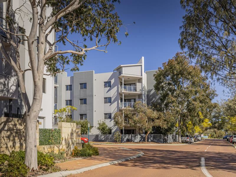 9/2 Walsh Loop, Joondalup WA 6027