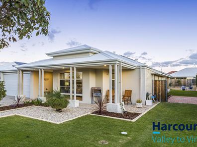 30 Helms Loop, Ellenbrook WA 6069