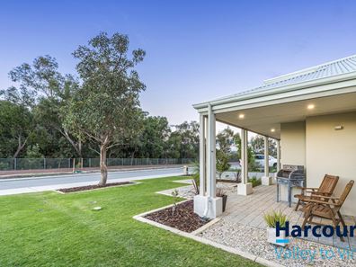 30 Helms Loop, Ellenbrook WA 6069