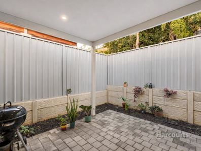 9D Hazel Avenue, Woodlands WA 6018