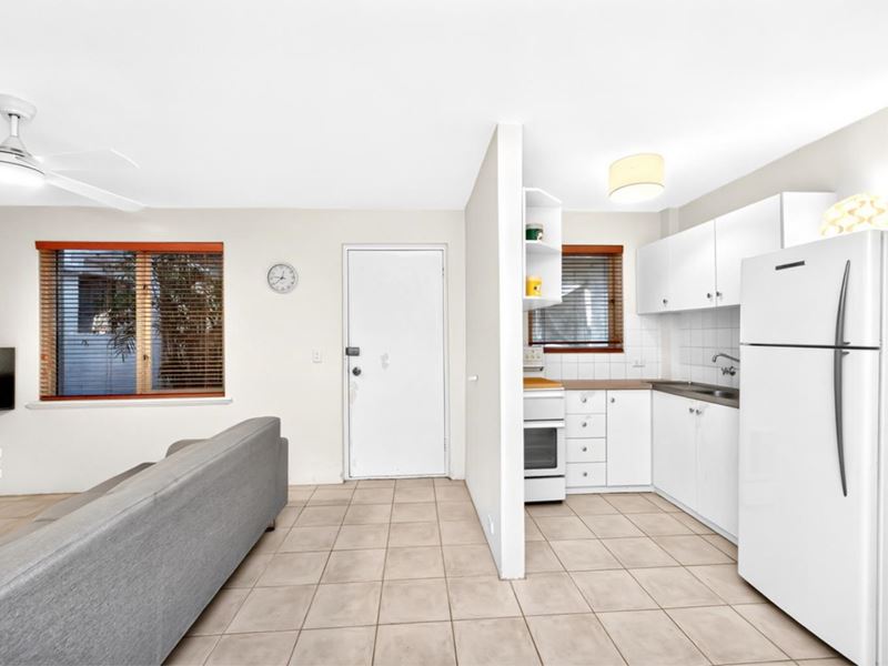 1/300-302 Cambridge Street, Wembley WA 6014
