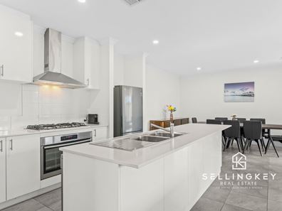 138 SHREEVE ROAD, Canning Vale WA 6155