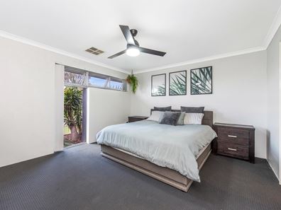 9 Piarri Grove, Golden Bay WA 6174