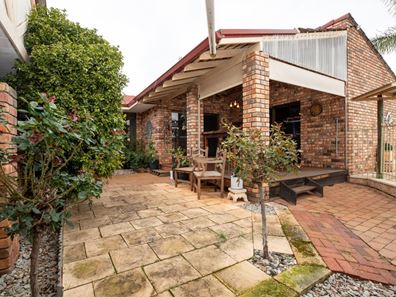 131 Hillside  Road, Minigin WA 6312