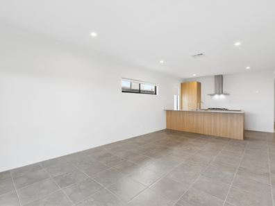 55 Kingfisher Road, Eglinton WA 6034
