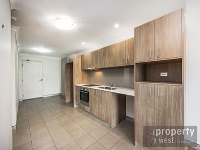 25/2 Walsh Loop, Joondalup WA 6027