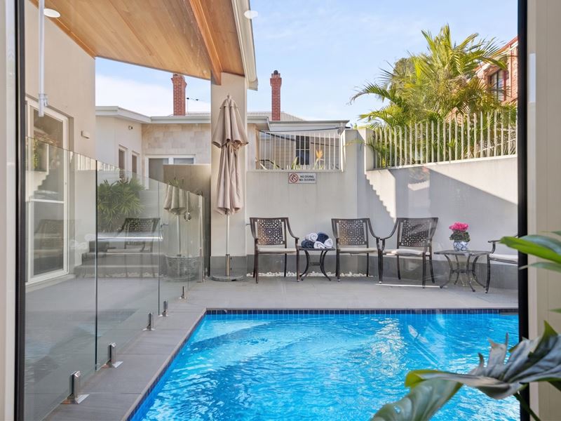 2/85 Wray Avenue, Fremantle WA 6160