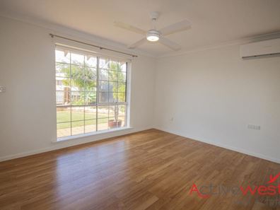28 Glass Crescent, Mahomets Flats WA 6530