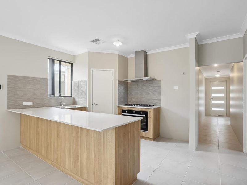 11 Abbott Close, Eglinton WA 6034