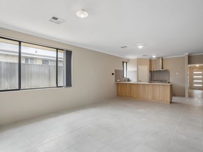 11 Abbott Close, Eglinton WA 6034