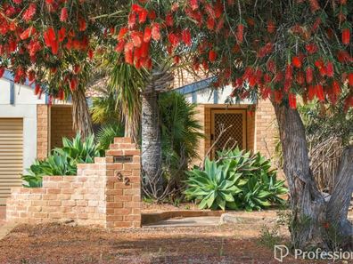 32 Tallarook Way, Waggrakine WA 6530