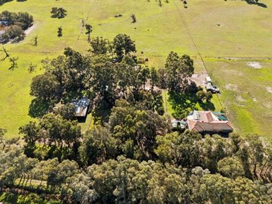 1653 Thomas Road, Oakford WA 6121
