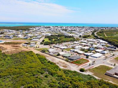 Lot 1220, 20 Moonlight Crescent, Jurien Bay WA 6516